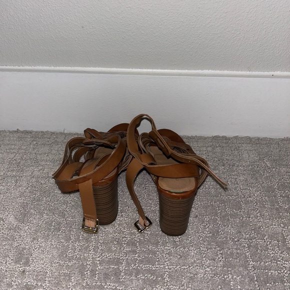 Madden Girl Brown Chunky Heels Size 6.5 - Picture 5 of 5